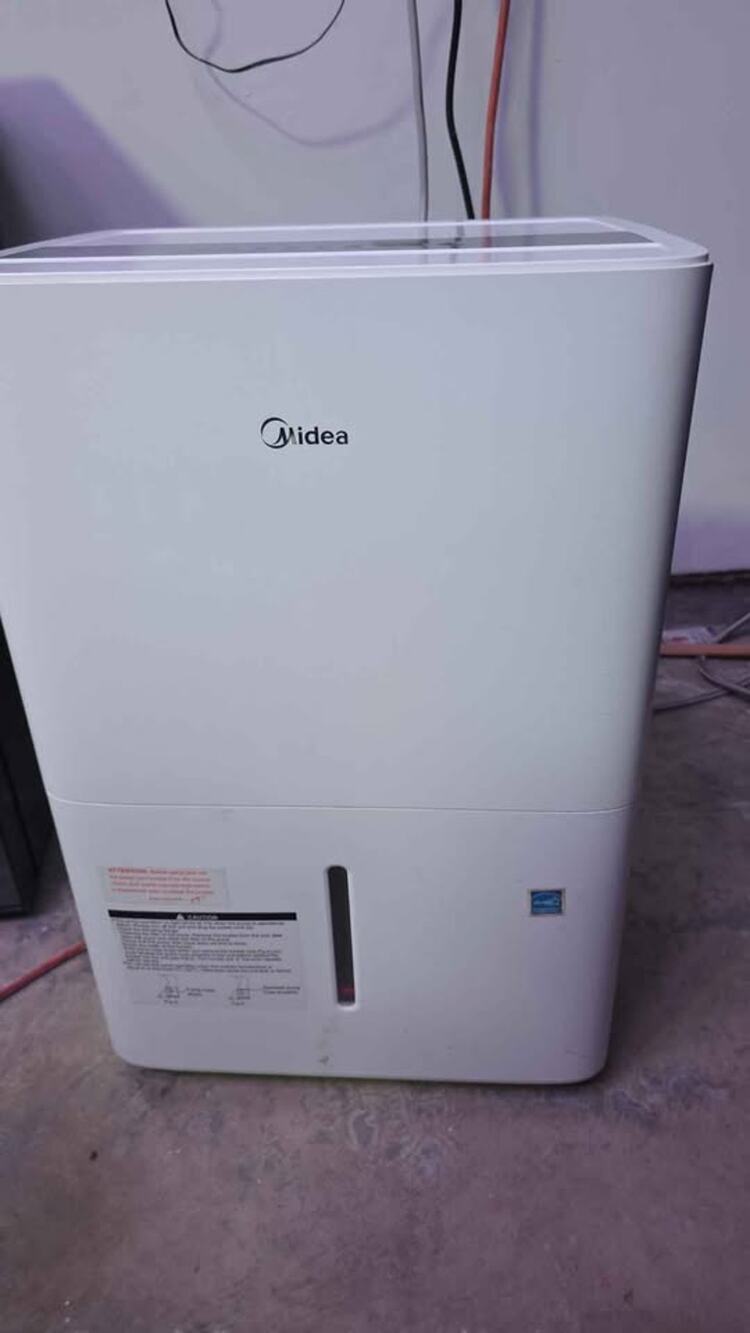 Midea Dehumidifier